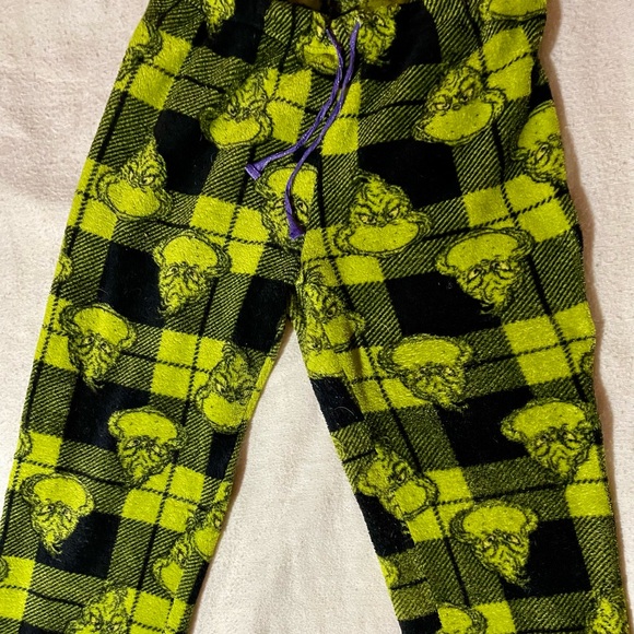 Dr. Seuss The Grinch Size Small Fuzzy PJ Bottoms 💚 - Picture 3 of 4
